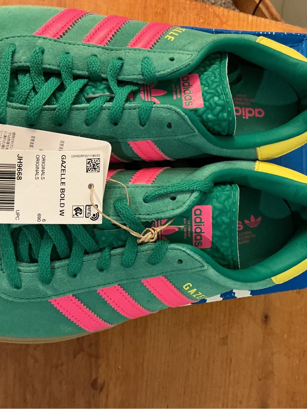 adidas women’s Gazelle JH9668 Bold Teal with Pink and Yellow Accents size 7.5